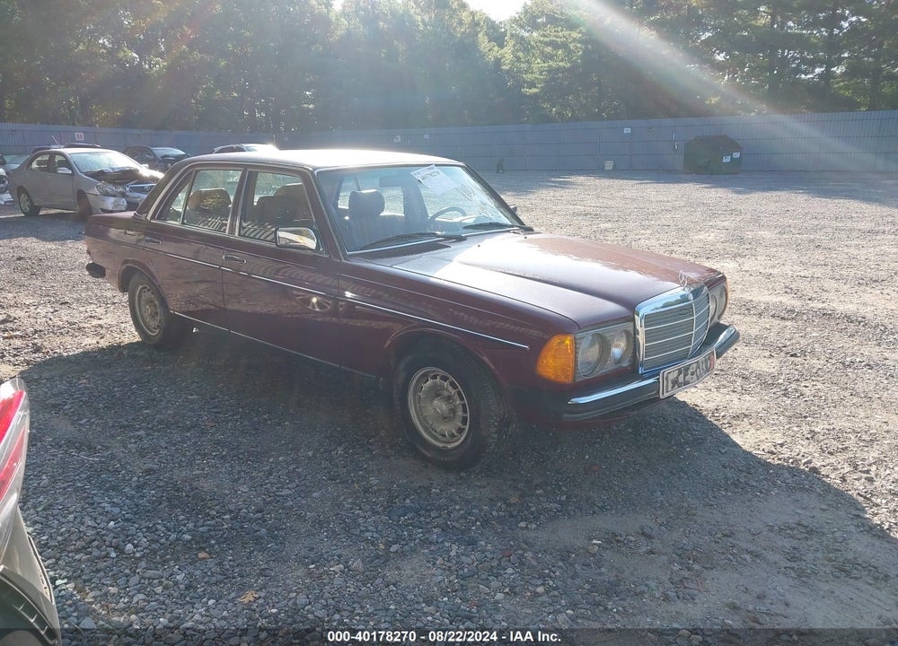 1985 MERCEDES-BENZ 230 VIN: WDB1232231A198797