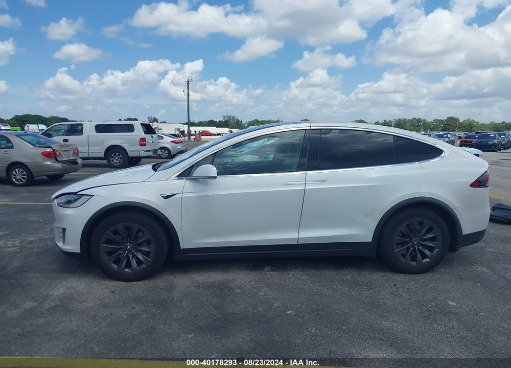 2017 TESLA MODEL X 100D/75D/90D VIN: 5YJXCBE2XHF064197