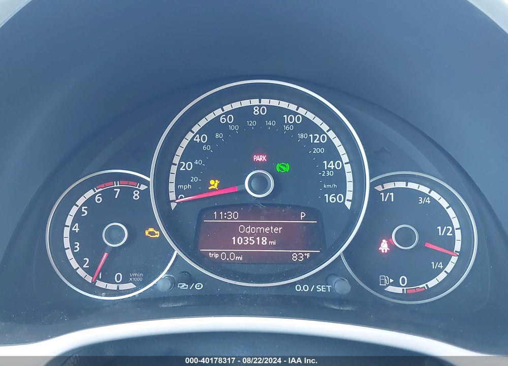 2014 VOLKSWAGEN BEETLE 1.8T VIN: 3VW517AT7EM821974