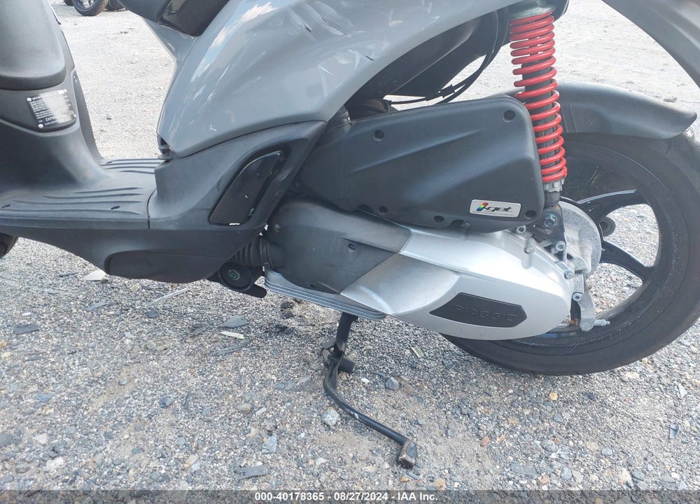 2022 PIAGGIO LIBERTY 150/150 S/150 BACI PERUGINA VIN: ZAPM898G6N7003188