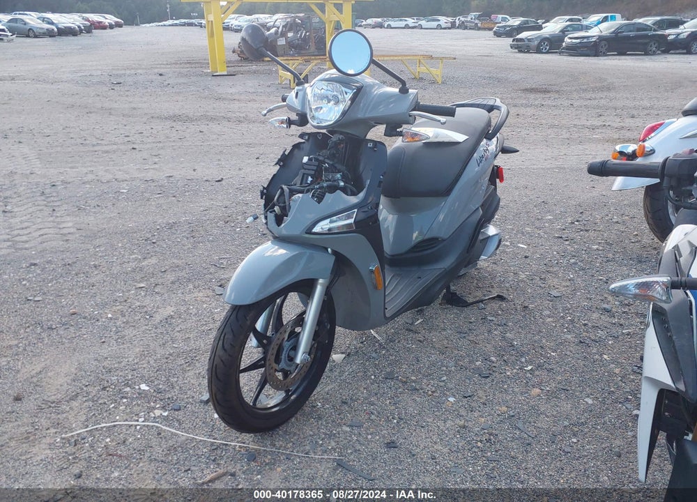 2022 PIAGGIO LIBERTY 150/150 S/150 BACI PERUGINA VIN: ZAPM898G6N7003188