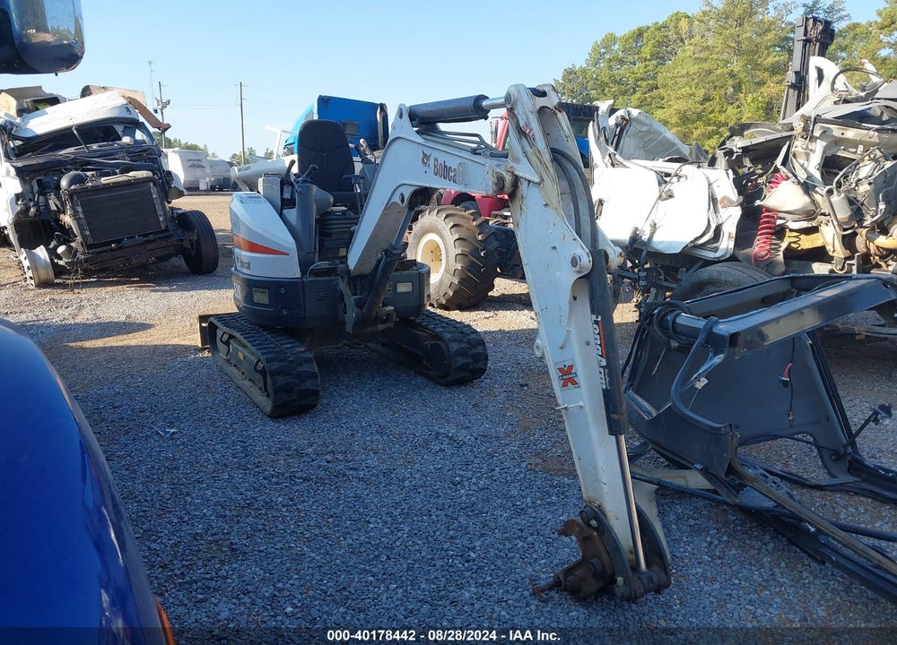 2019 BOBCAT E26 VIN: B3JE15206
