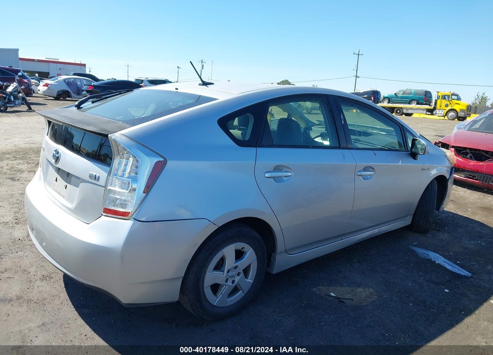 2011 TOYOTA PRIUS TWO VIN: JTDKN3DU6B0256414