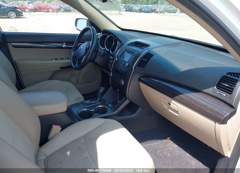 2012 KIA SORENTO EX VIN: 5XYKU3A64CG267013