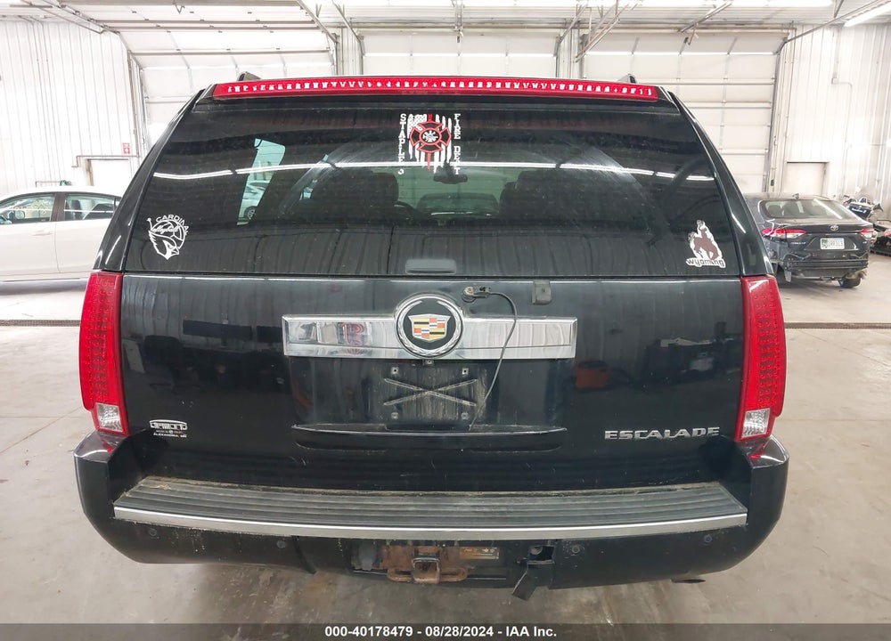 2013 CADILLAC ESCALADE ESV LUXURY VIN: 1GYS4HEF4DR152853