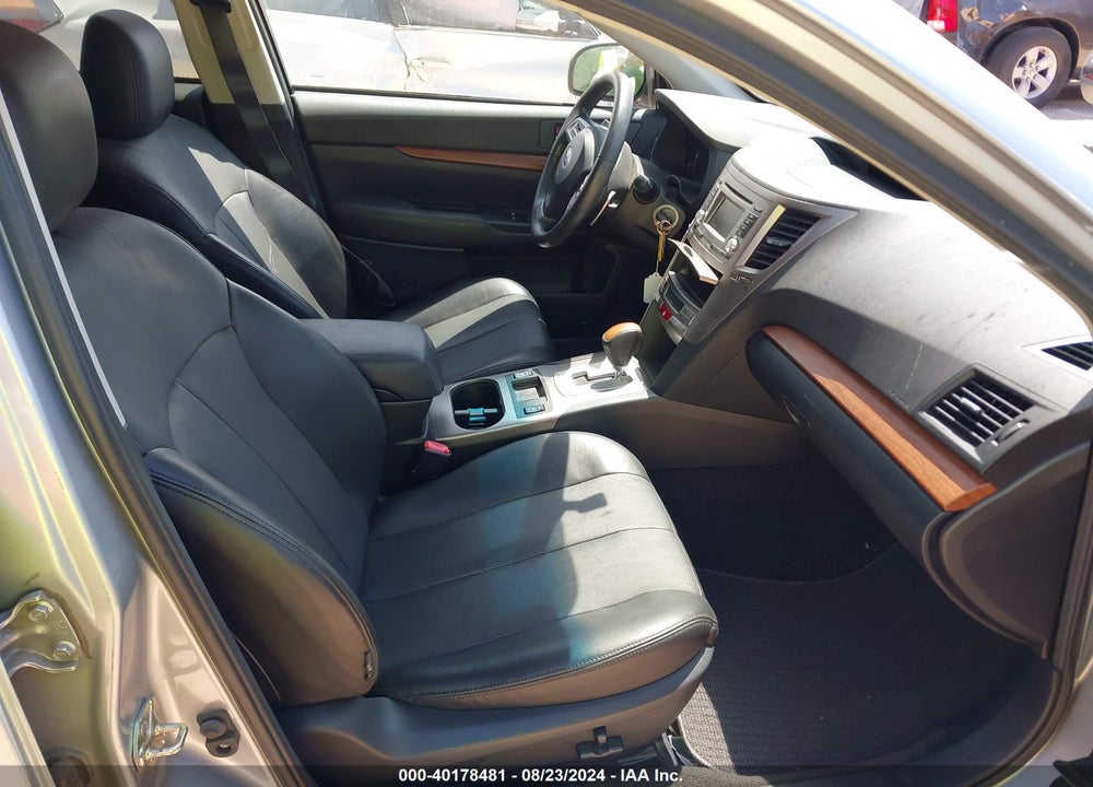 2014 SUBARU OUTBACK 2.5I LIMITED VIN: 4S4BRCLC3E3317956