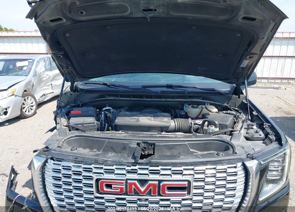 2022 GMC YUKON XL 4WD DENALI VIN: 1GKS2JKL3NR184650