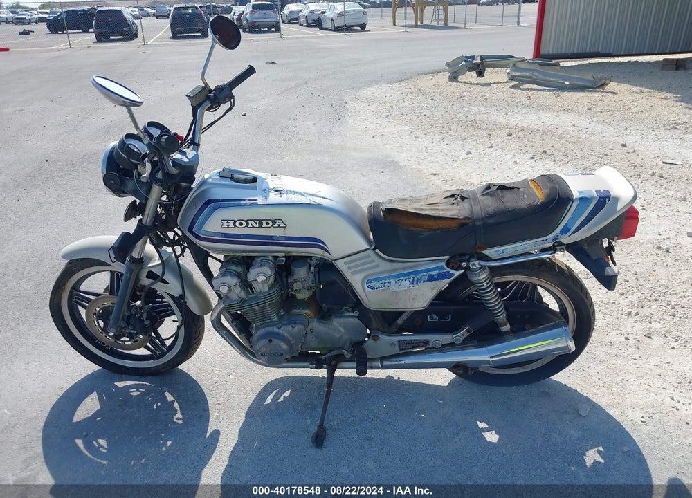 1981 HONDA CB750 F VIN: JH2RC0408BM206811