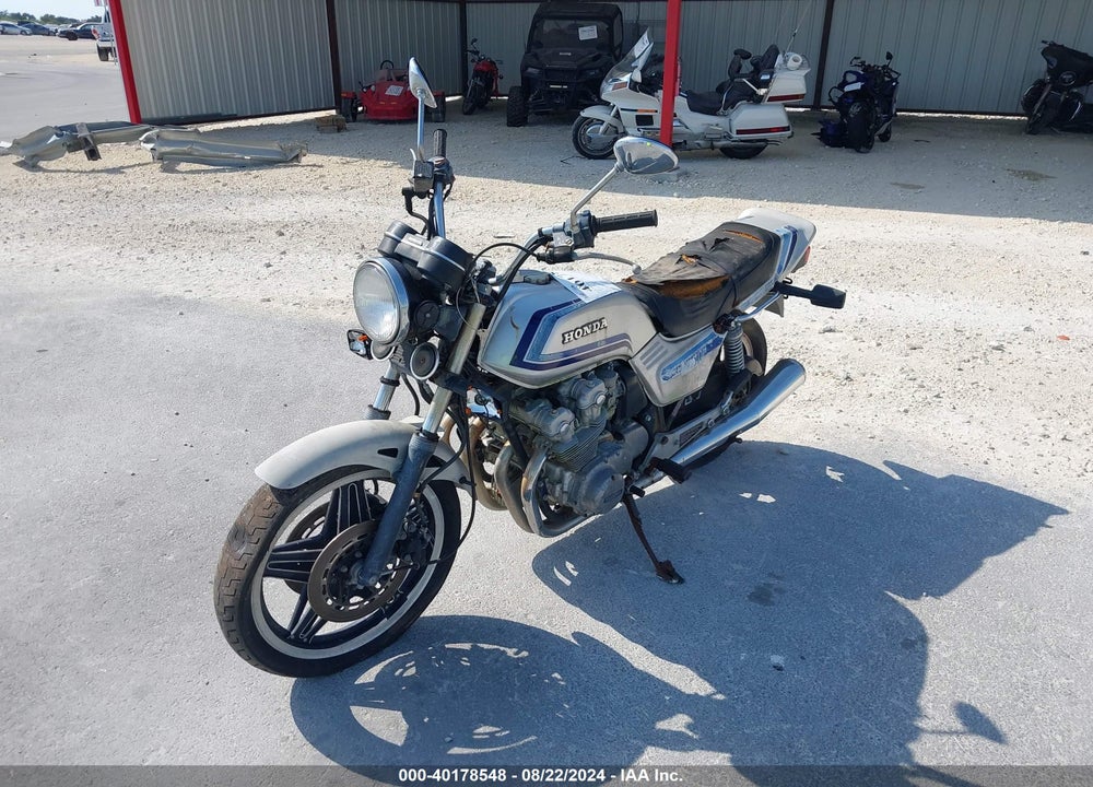 1981 HONDA CB750 F VIN: JH2RC0408BM206811