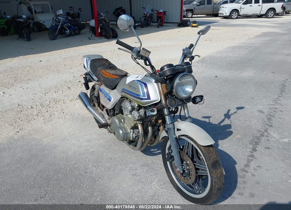 1981 HONDA CB750 F VIN: JH2RC0408BM206811