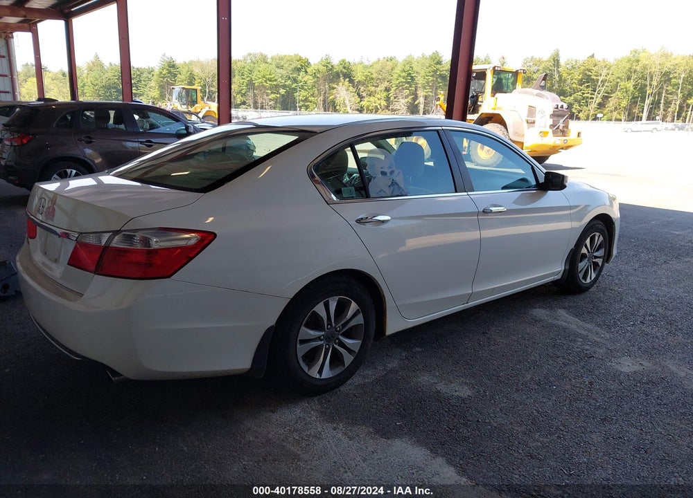 2013 HONDA ACCORD LX VIN: 1HGCR2F32DA223500