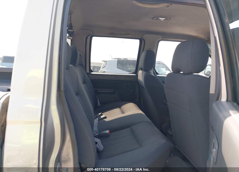2004 NISSAN FRONTIER XE-V6 VIN: 1N6ED29X74C411550
