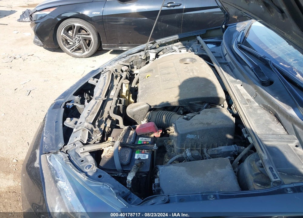 2018 TOYOTA COROLLA LE VIN: 5YFBURHE0JP839574