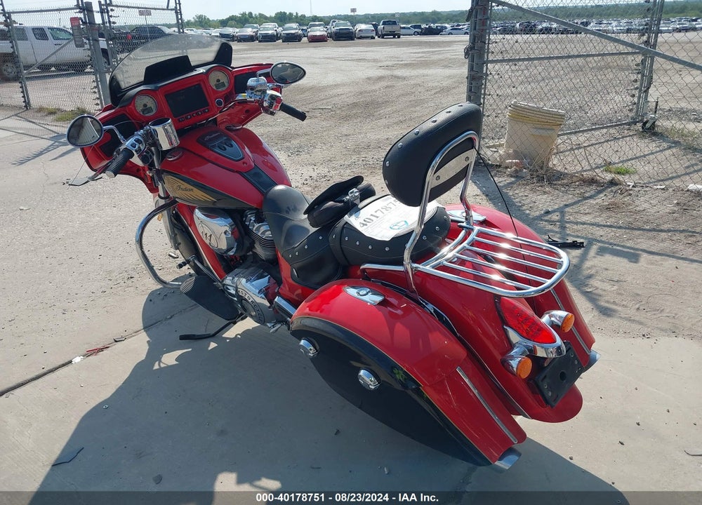 2017 INDIAN MOTORCYCLE CO. CHIEFTAIN VIN: 56KTCAAA9H3348627
