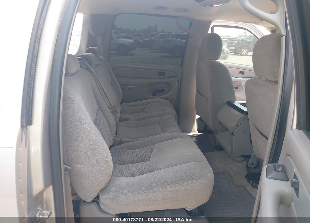 2006 CHEVROLET SUBURBAN 1500 LS VIN: 3GNEC16ZX6G124913