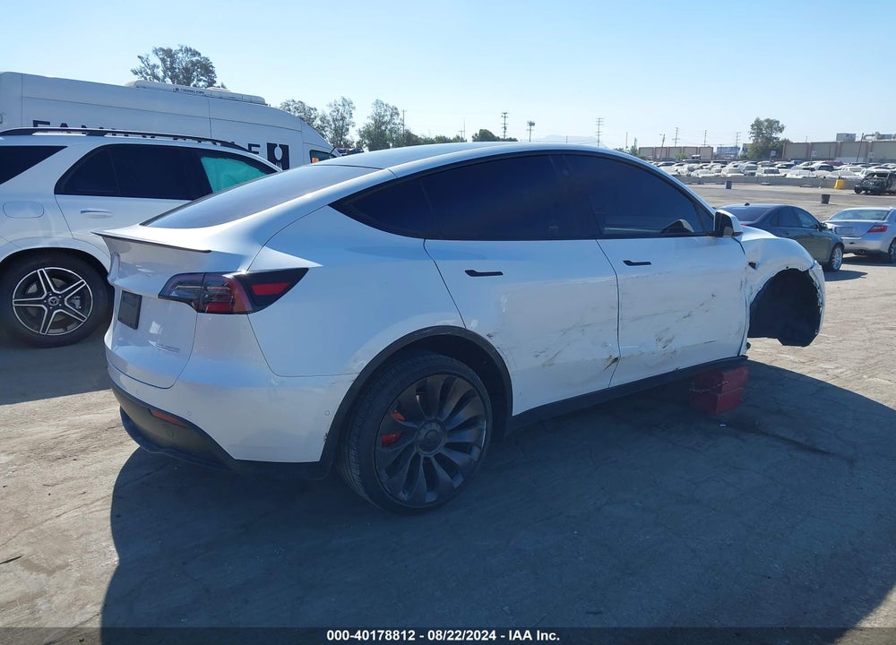 2022 TESLA MODEL Y PERFORMANCE DUAL MOTOR ALL-WHEEL DRIVE VIN: 7SAYGDEF3NF547441