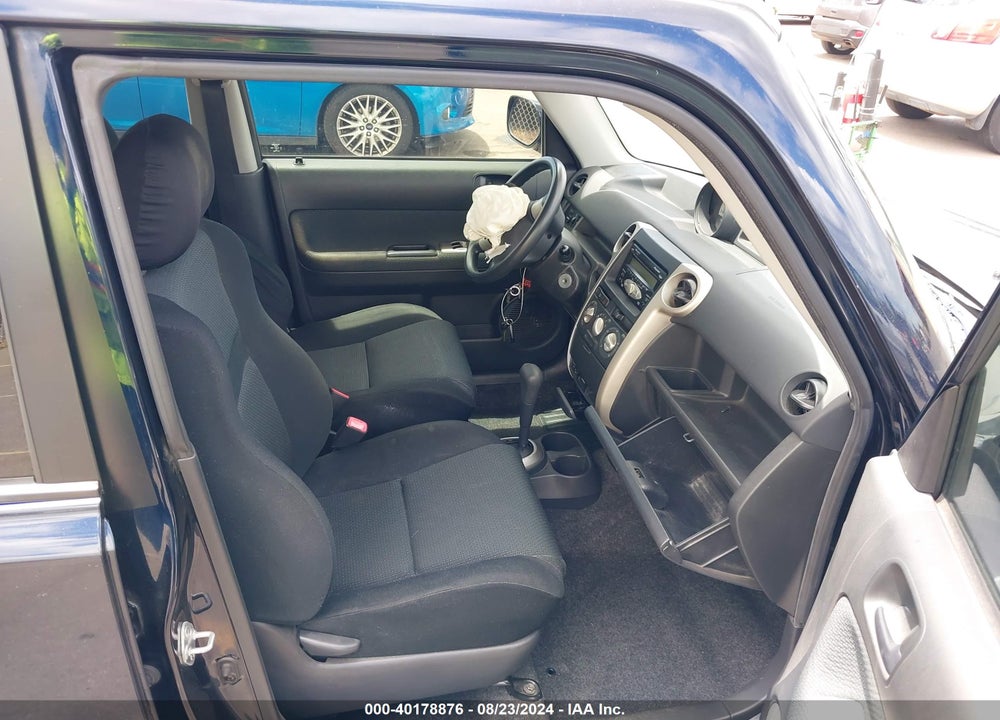 2006 SCION XB VIN: JTLKT324364087982