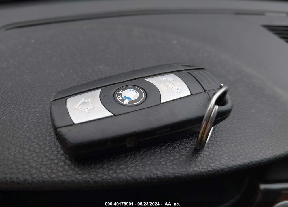 2007 BMW 328I VIN: WBAVA33517KX83417