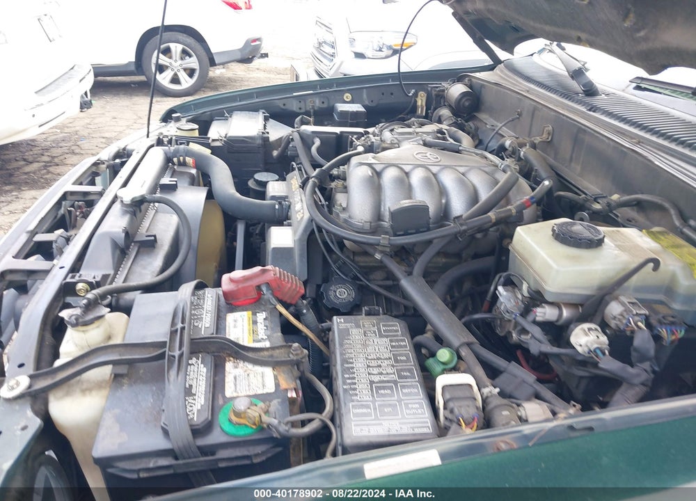 2001 TOYOTA 4RUNNER SR5 V6 VIN: JT3GN86R910181268