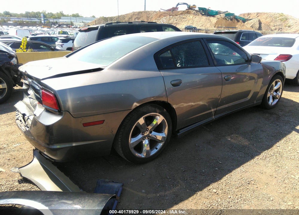 2011 DODGE CHARGER VIN: 2B3CL3CG3BH608884