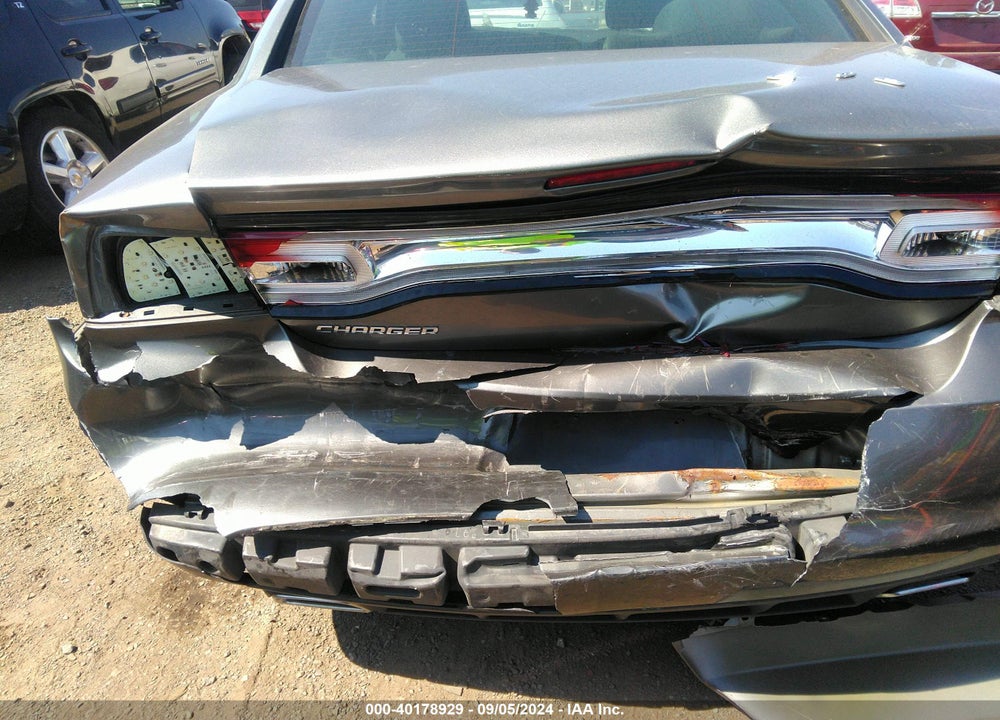 2011 DODGE CHARGER VIN: 2B3CL3CG3BH608884