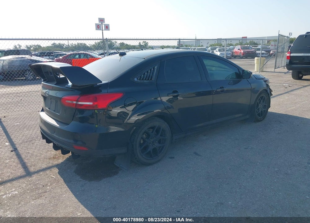 2017 FORD FOCUS SEL VIN: 1FADP3H27HL257757