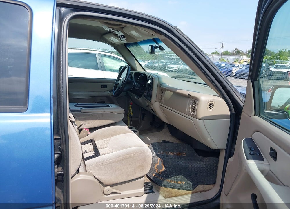 2003 CHEVROLET TAHOE LS VIN: 1GNEK13V93J324406