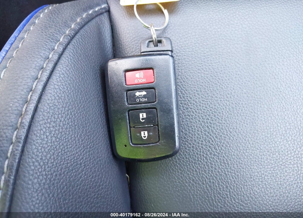 2017 TOYOTA COROLLA XSE VIN: 5YFBURHEXHP705424