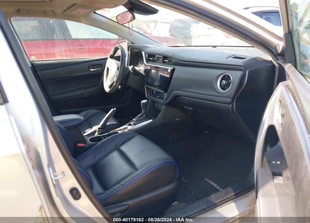2017 TOYOTA COROLLA XSE VIN: 5YFBURHEXHP705424