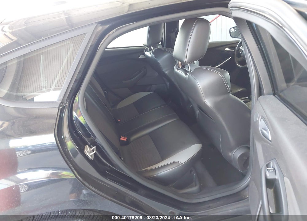 2013 FORD FOCUS ST VIN: 1FADP3L94DL308047