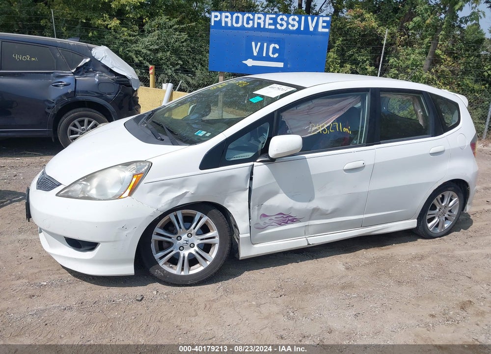 2009 HONDA FIT SPORT VIN: JHMGE88469S021702