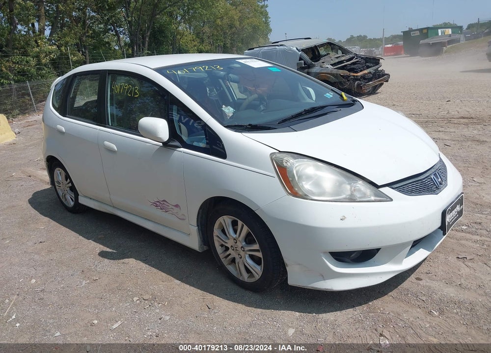 2009 HONDA FIT SPORT VIN: JHMGE88469S021702