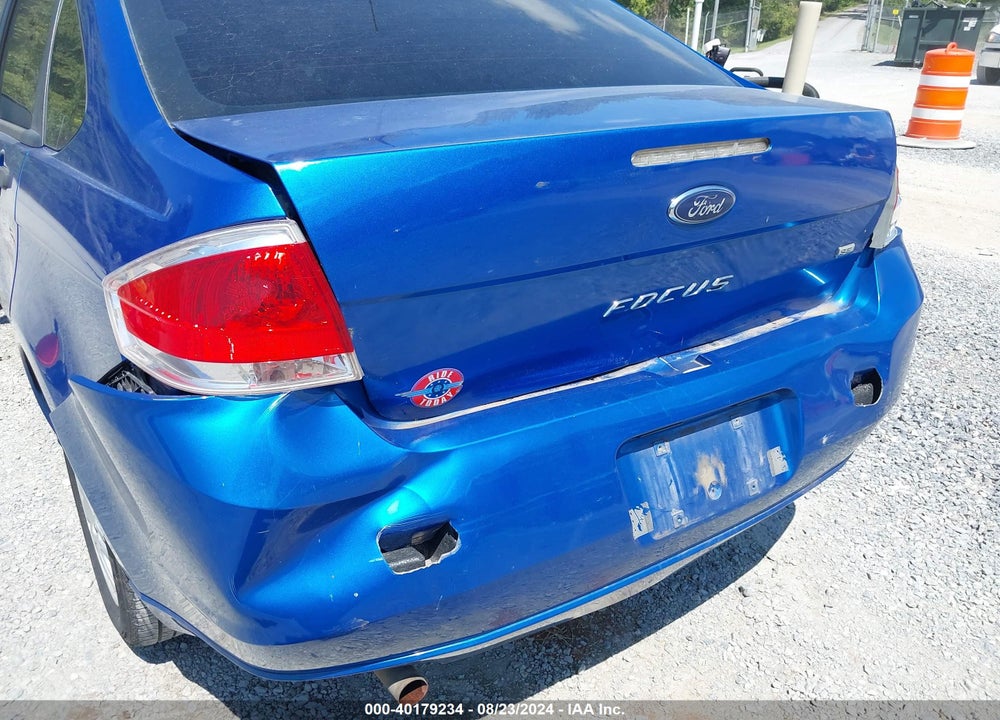 2011 FORD FOCUS SE VIN: 1FAHP3FN8BW116328