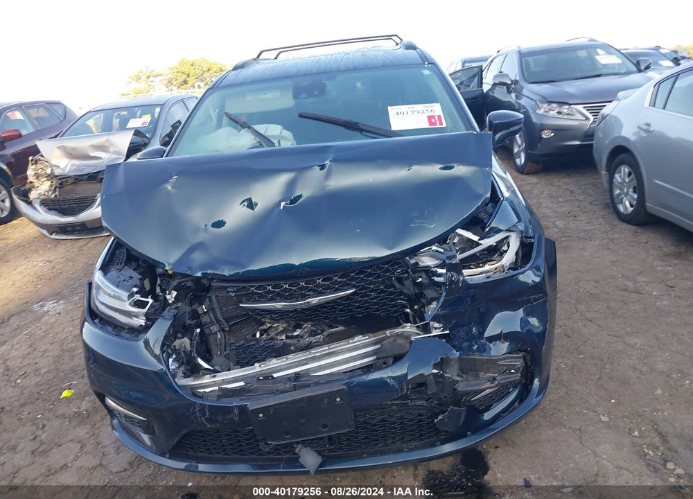 2022 CHRYSLER PACIFICA TOURING L VIN: 2C4RC1BG8NR186480