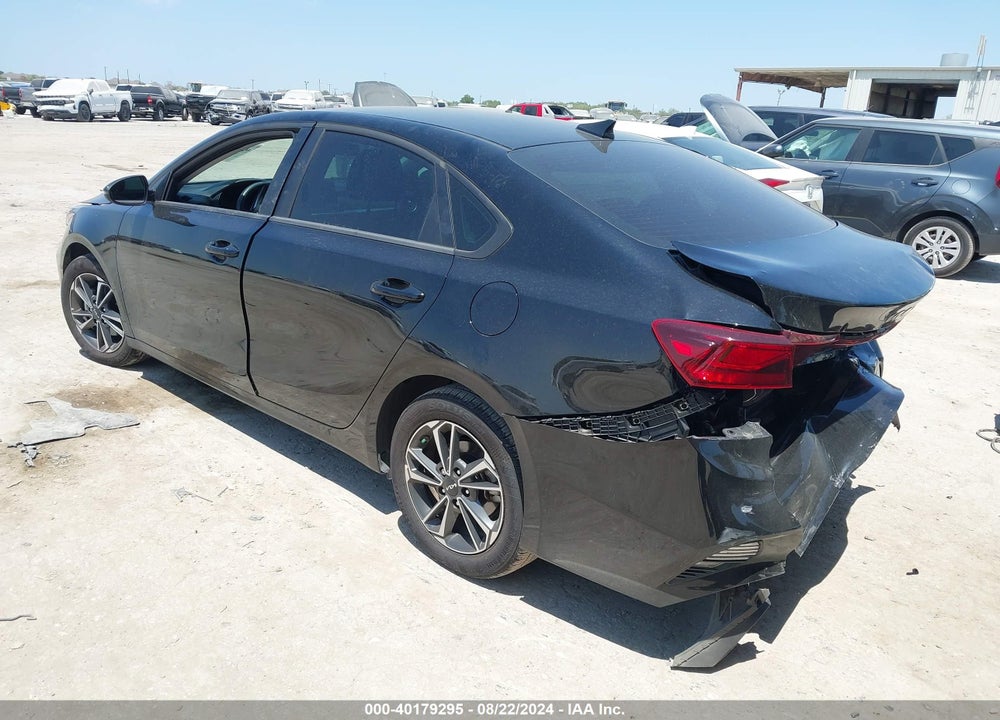 2024 KIA FORTE LXS VIN: 3KPF24AD1RE697602