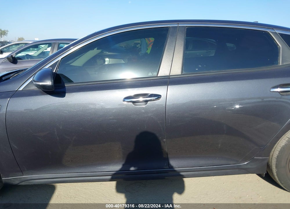 2019 KIA OPTIMA VIN: 5XXGT4L34KG307563
