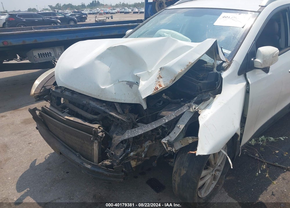 2012 HYUNDAI TUCSON LIMITED VIN: KM8JU3AC8CU360824