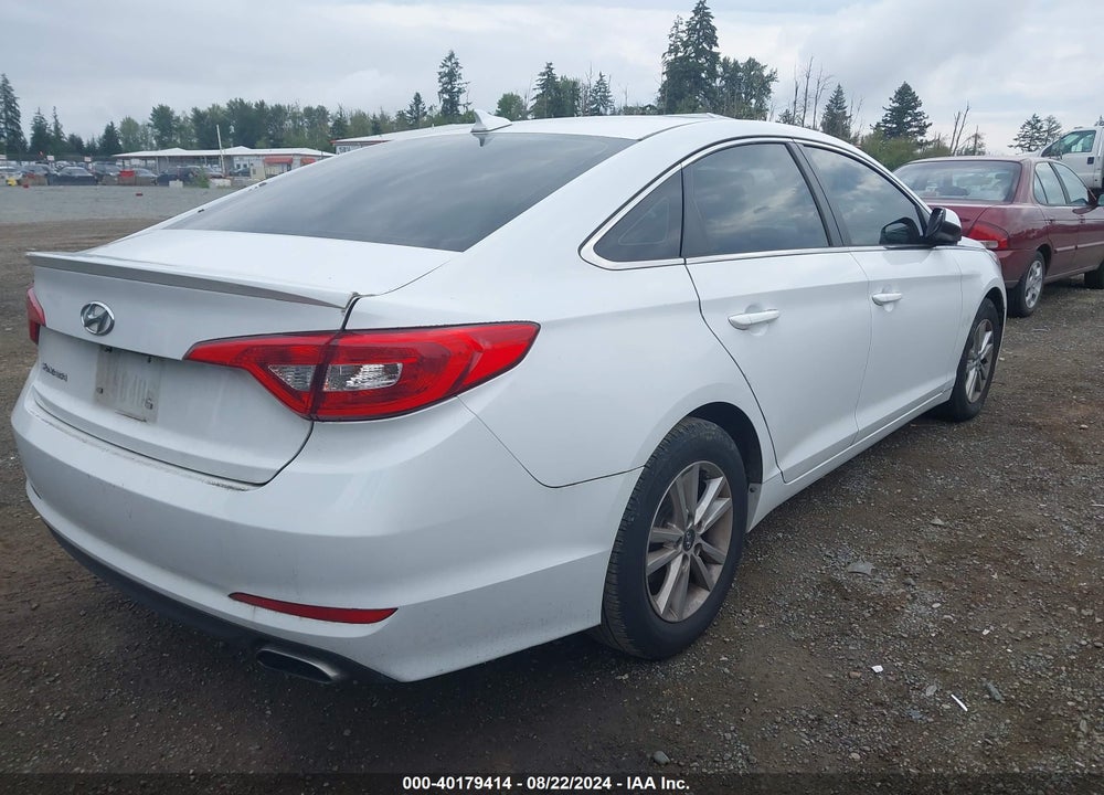 2015 HYUNDAI SONATA SE VIN: 5NPE24AF9FH209789