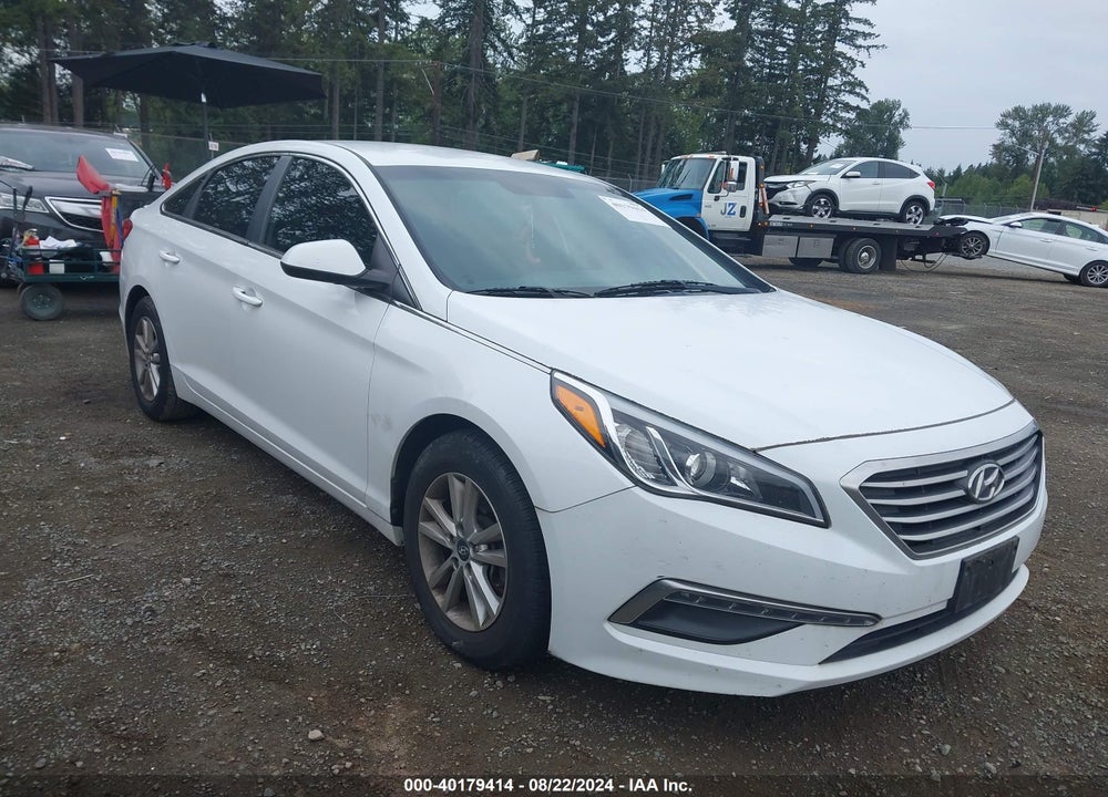 2015 HYUNDAI SONATA SE VIN: 5NPE24AF9FH209789