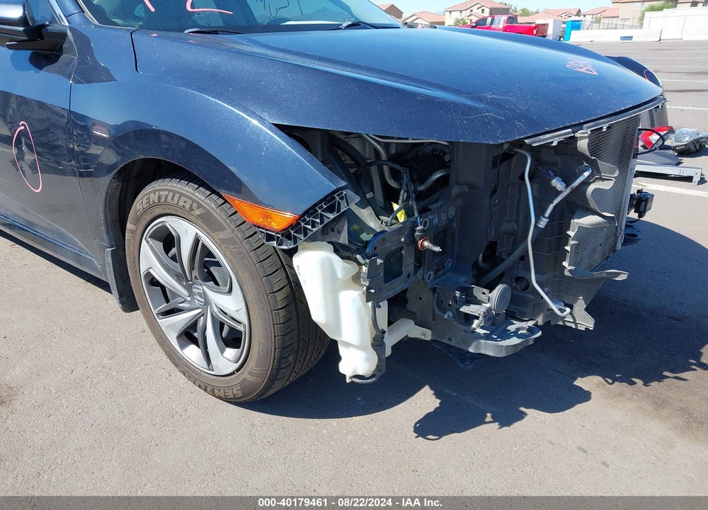 2019 HONDA CIVIC LX VIN: 19XFC2F68KE027739
