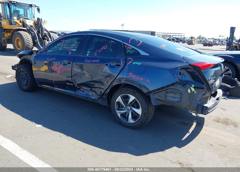 2019 HONDA CIVIC LX VIN: 19XFC2F68KE027739