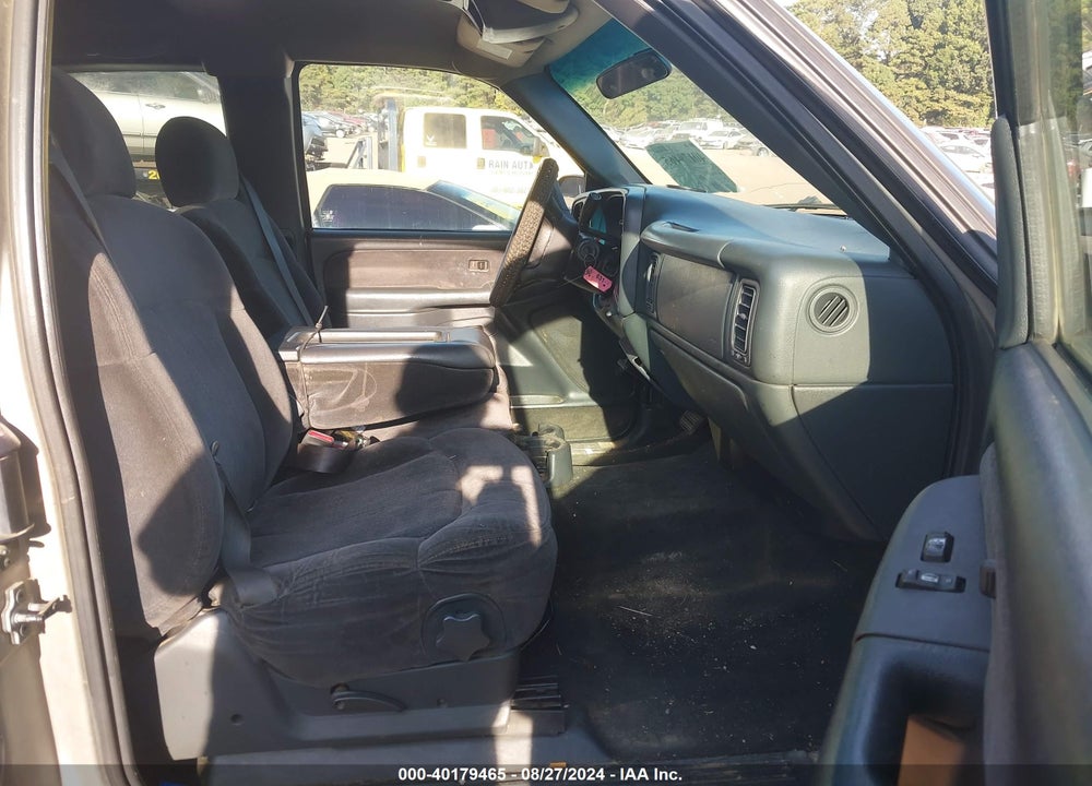 2002 CHEVROLET SILVERADO 1500 LS VIN: 2GCEC19T621127293