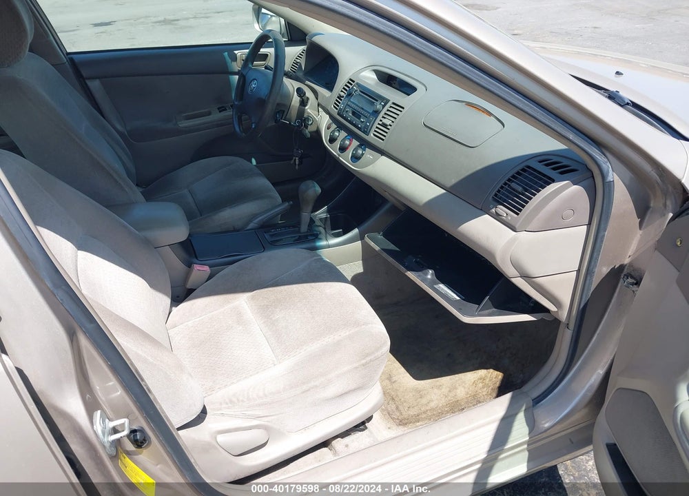 2002 TOYOTA CAMRY LE V6 VIN: 4T1BF30K32U032555