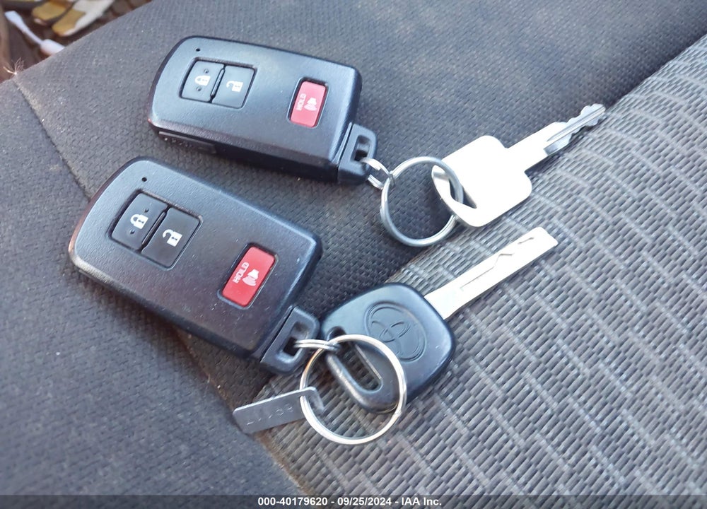 2021 TOYOTA TACOMA VIN: 3TMCZ5AN8MM435183