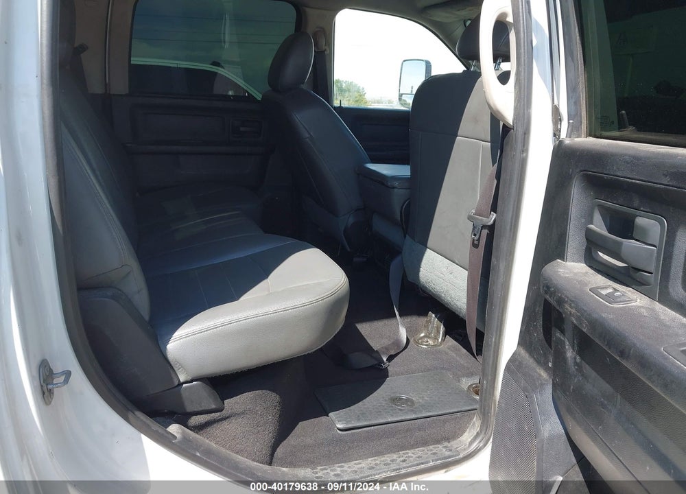 2017 RAM 3500 TRADESMAN  4X4 8' BOX VIN: 3C63RRGL0HG786078