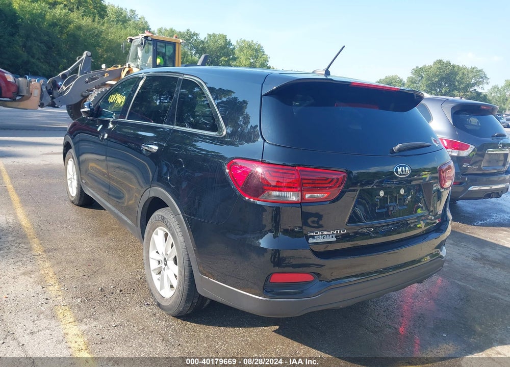 2019 KIA SORENTO 2.4L LX VIN: 5XYPGDA31KG466155