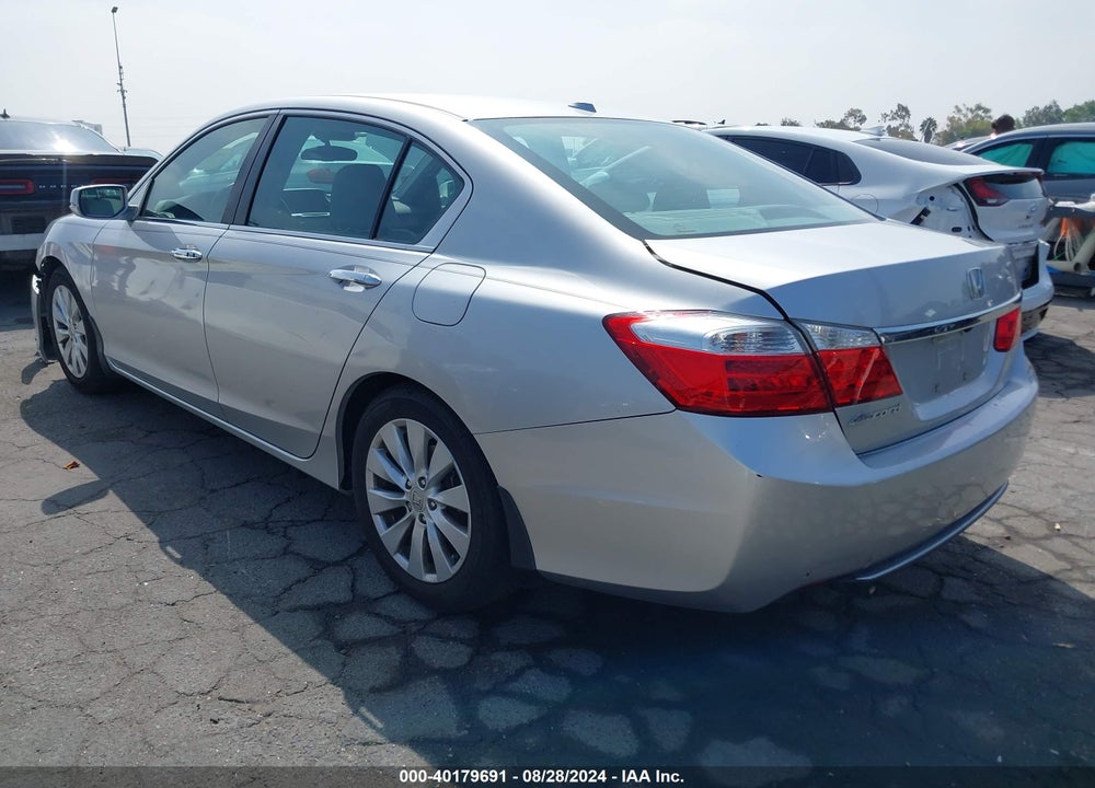 2015 HONDA ACCORD EX-L VIN: 1HGCR2F83FA168215