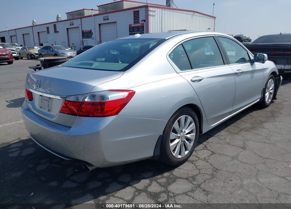 2015 HONDA ACCORD EX-L VIN: 1HGCR2F83FA168215
