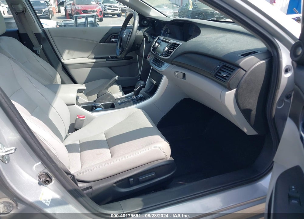2015 HONDA ACCORD EX-L VIN: 1HGCR2F83FA168215