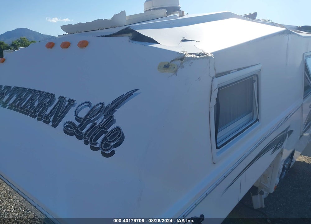 2019 NORT NORTHERN LITE CAMPER VIN: NL102EXCD101919SE